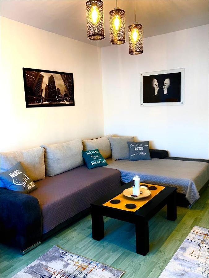 נובי סאד Apartman Danube מראה חיצוני תמונה