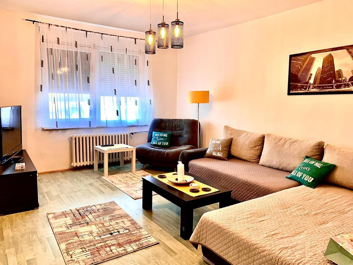 נובי סאד Apartman Danube מראה חיצוני תמונה